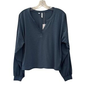 Travis Mathew Women's Long Sleeve V-Neck Top in Deep Navy
